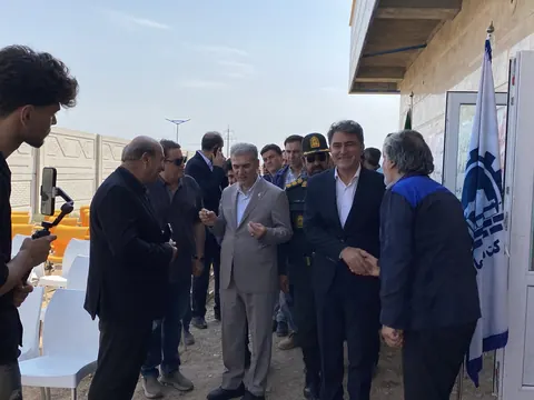 احداث نیروگاه خورشیدی در کارخانه سیمان آذرآبادگان خوی